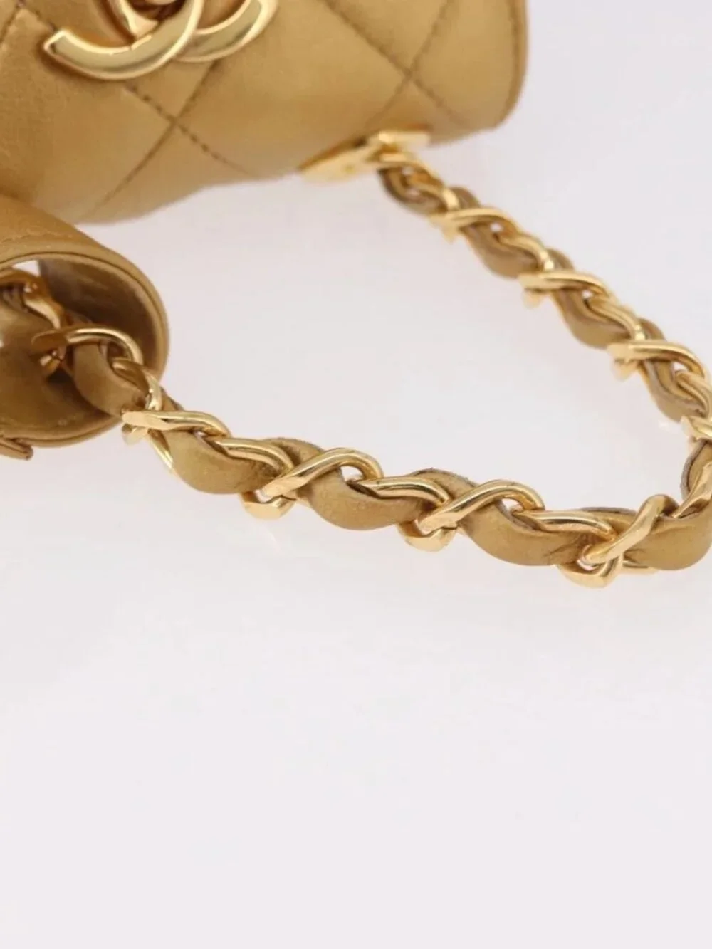 CHANEL Matelasse Chain Pouch Lamb Skin Gold CC Auth bs35703V